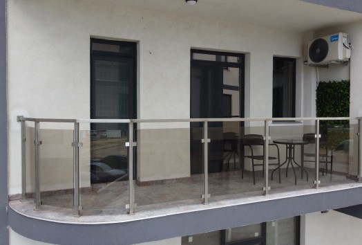 ca3mn1balcon2.jpg